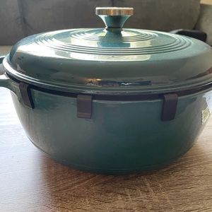 Lagoon Lodge Enameled Dutch Oven 7.5qt